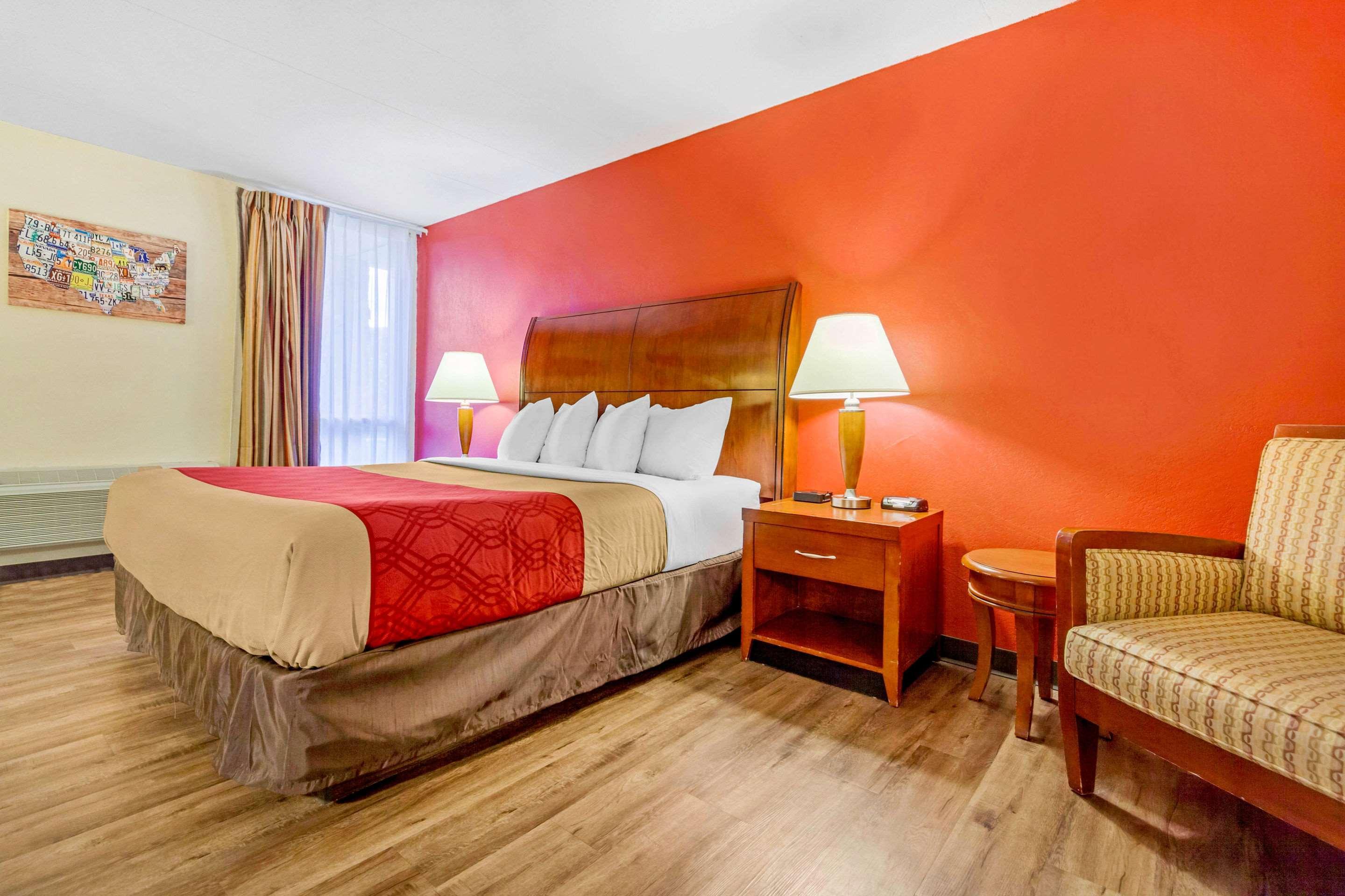 Econo Lodge Inn & Suites Brookings Εξωτερικό φωτογραφία