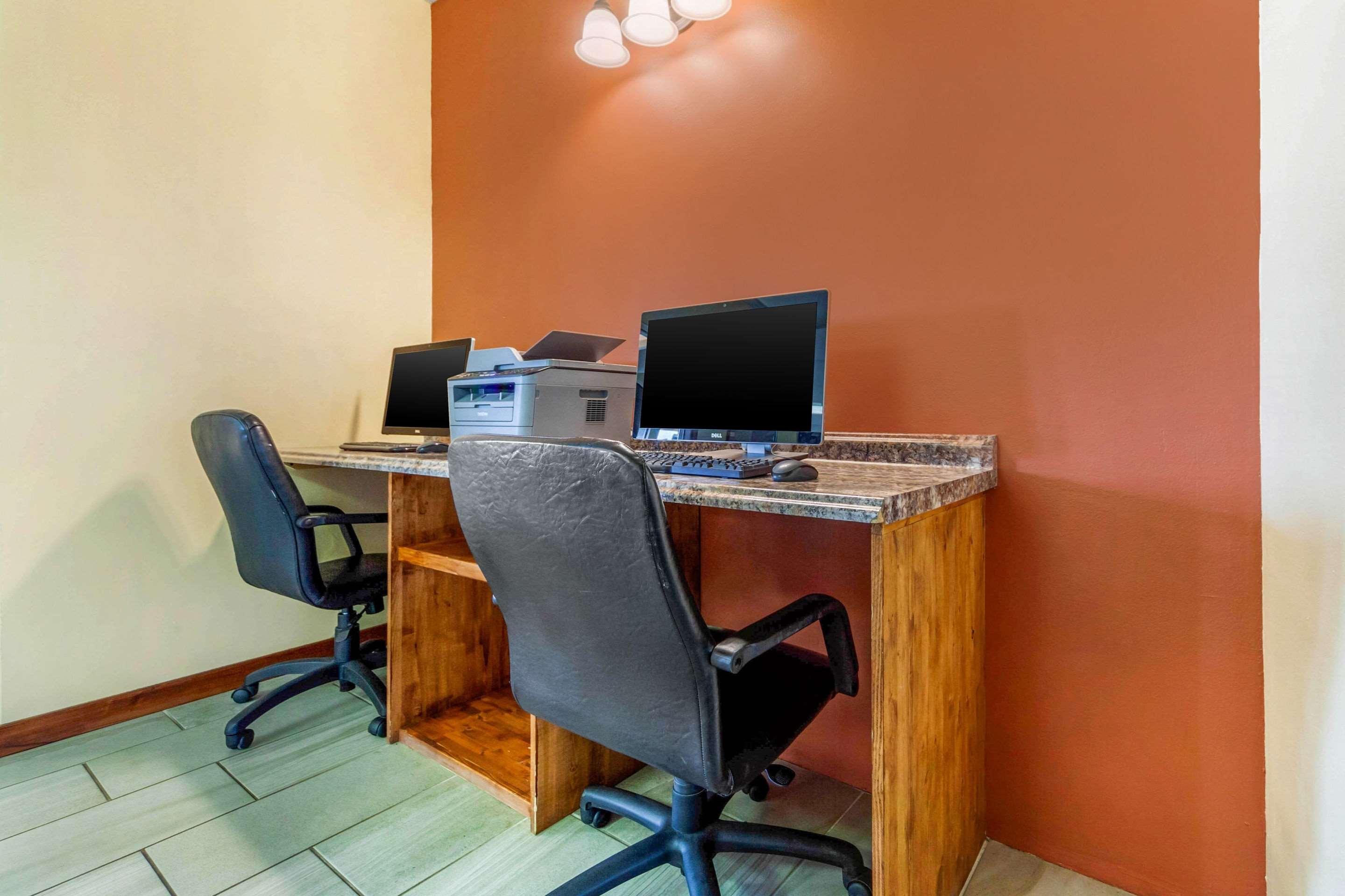 Econo Lodge Inn & Suites Brookings Εξωτερικό φωτογραφία