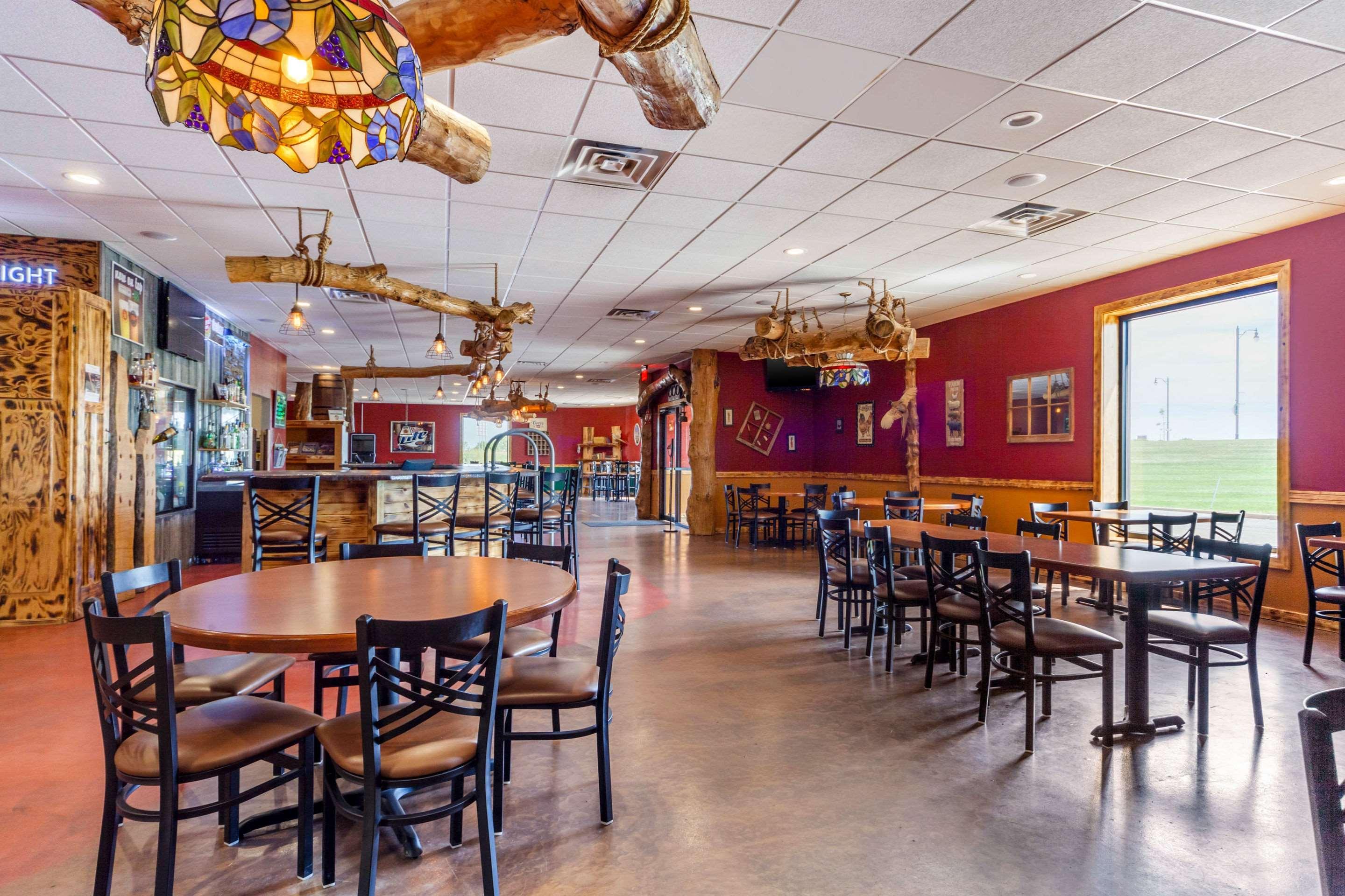 Econo Lodge Inn & Suites Brookings Εξωτερικό φωτογραφία
