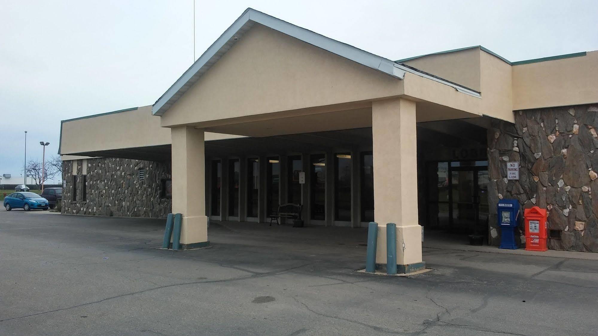 Econo Lodge Inn & Suites Brookings Εξωτερικό φωτογραφία