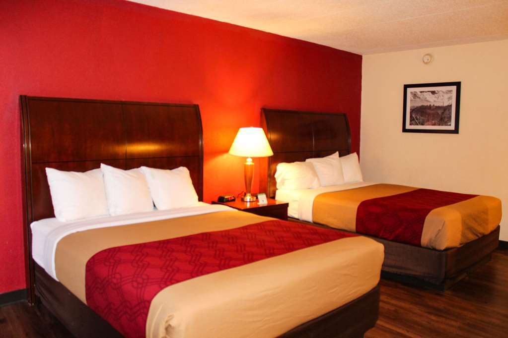 Econo Lodge Inn & Suites Brookings Δωμάτιο φωτογραφία