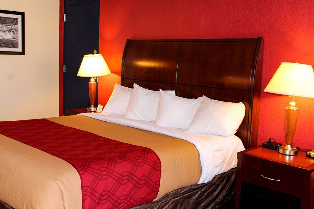 Econo Lodge Inn & Suites Brookings Δωμάτιο φωτογραφία
